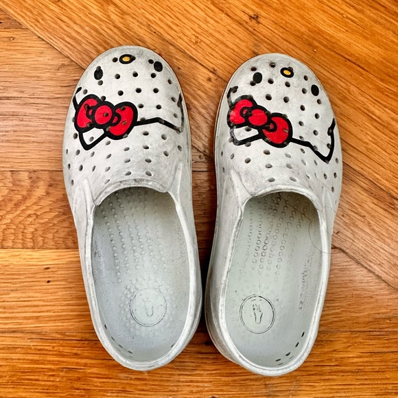 Native Shoes Other - Hello Kitty native shoes